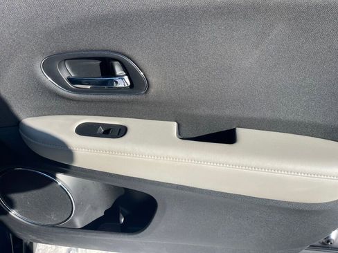 Certified 2020 Honda HR-V EX image 23