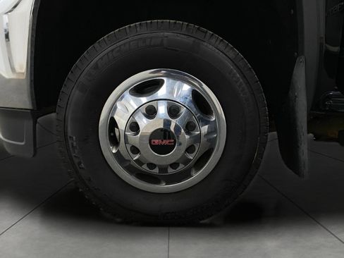 Used 2018 GMC Sierra 3500 SLT image 12