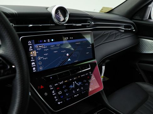 New 2025 Maserati Grecale Modena image 21