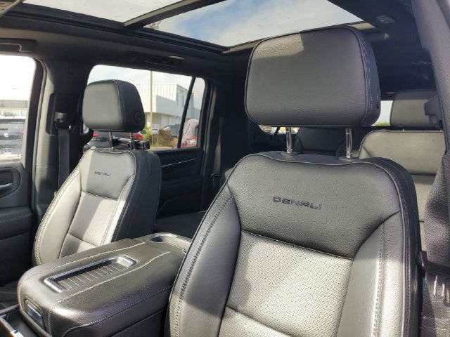 Certified 2023 GMC Yukon XL Denali w/ Max Trailering Package AWD/4WD image 13
