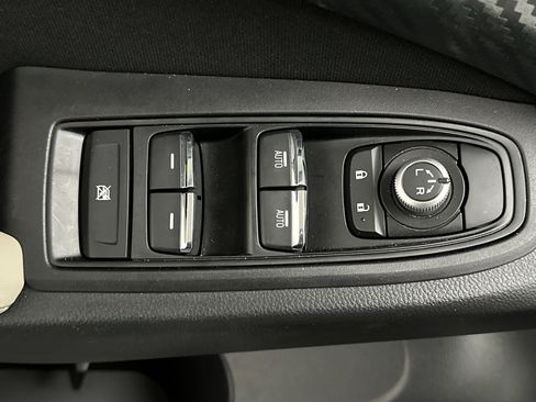 Certified 2025 Subaru Ascent Premium image 19