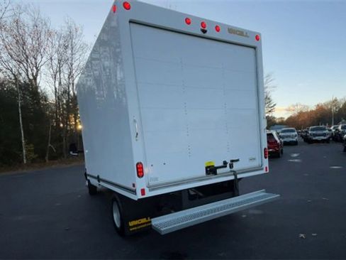 New 2025 GMC Savana 3500 w/ Power Convenience Package image 7