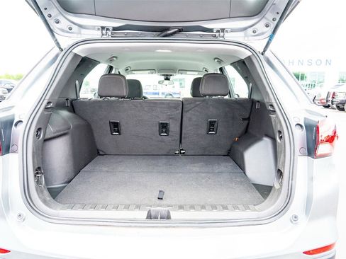 Used 2023 Chevrolet Equinox LS FWD image 24