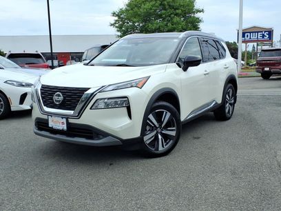 Used 2021 Nissan Rogue SL w/ Premium Package
