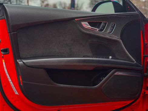 Used 2016 Audi RS 7 Prestige image 9