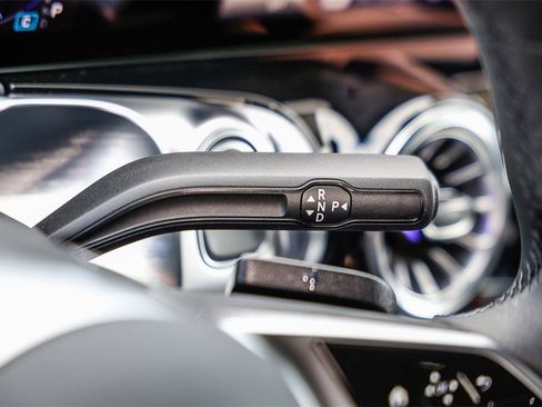 New 2025 Mercedes-Benz EQB 300 4MATIC image 20