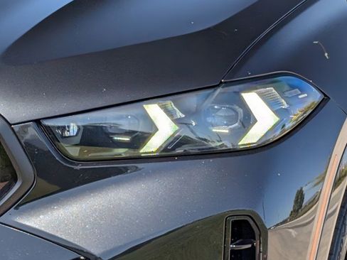 Used 2024 BMW X6 xDrive40i w/ Executive Package AWD/4WD image 9