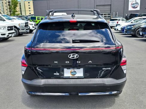 Used 2024 Hyundai Kona SEL FWD image 6