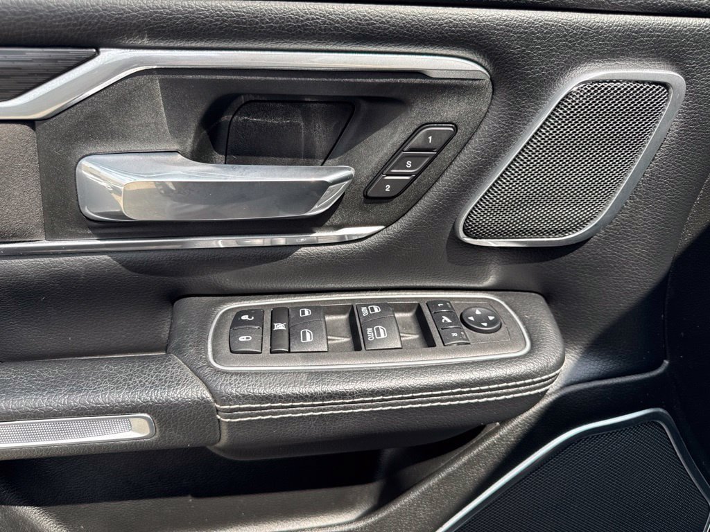 Used 2023 RAM 1500 Laramie AWD/4WD image 13