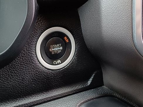 Used 2021 RAM 1500 Big Horn AWD/4WD image 19