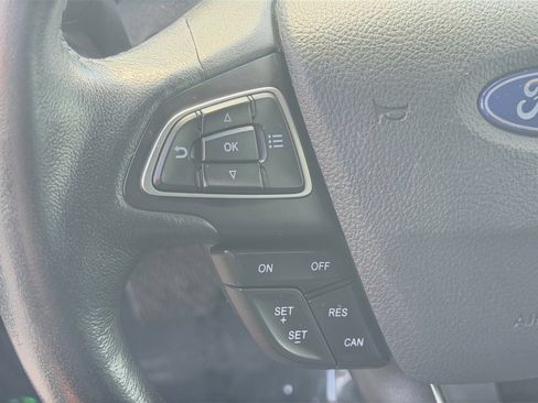 Used 2018 Ford EcoSport Titanium FWD image 25