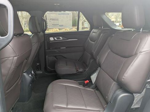New 2026 Ford Explorer Platinum RWD image 13
