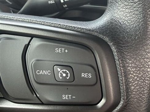 Used 2025 Jeep Wrangler Sport AWD/4WD image 28