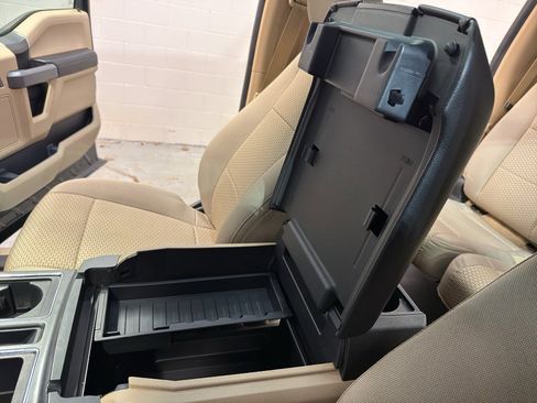 Used 2016 Ford F150 XLT w/ Equipment Group 302A Luxury image 21