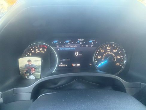 Used 2018 Ford F150 Lariat AWD/4WD image 3