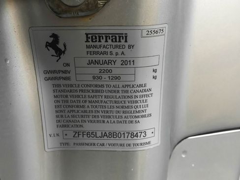 Used 2011 Ferrari California image 21