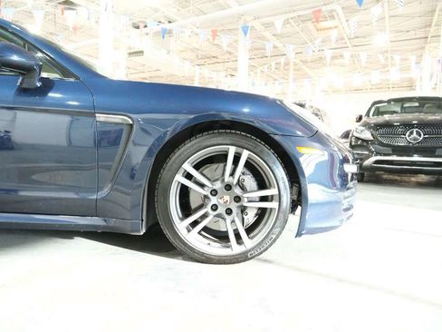 Used 2014 Porsche Panamera 4 image 15