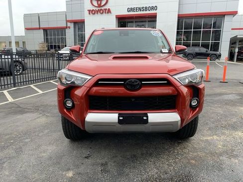 Certified 2022 Toyota 4Runner TRD Off-Road Premium image 3