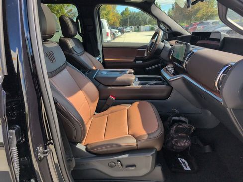 Certified 2025 Ford Expedition King Ranch image 15