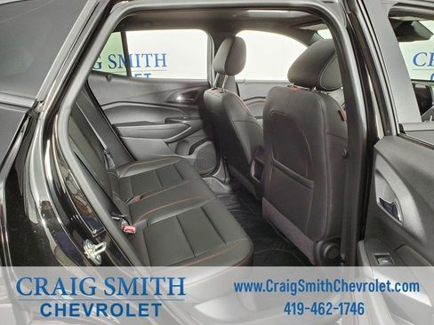 New 2026 Chevrolet Trax RS w/ Sunroof Package image 35