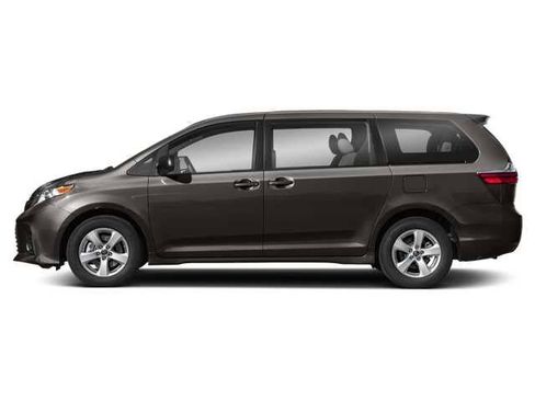 Used 2018 Toyota Sienna XLE Premium image 3