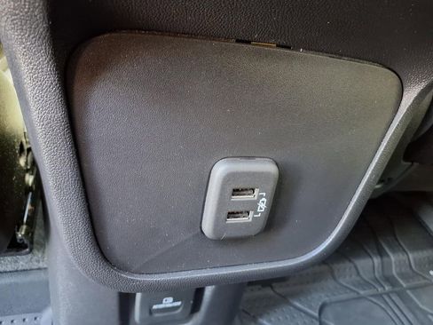 Used 2022 Chevrolet Equinox LT FWD image 23