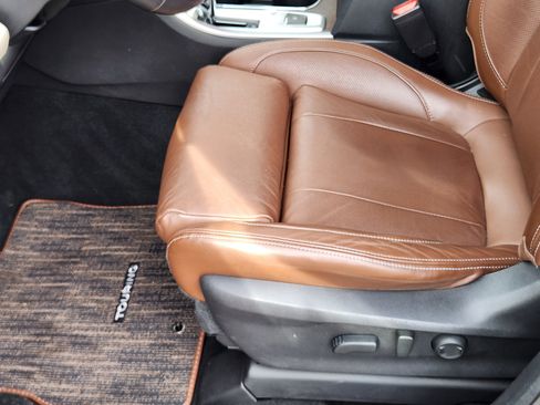 Used 2020 Subaru Ascent Touring w/ Popular Package #2A image 9