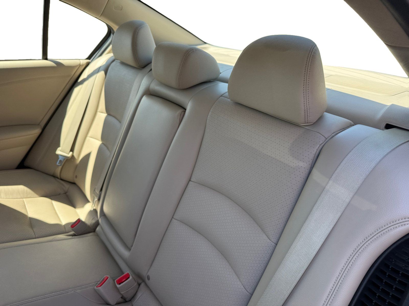 Used 2017 Honda Accord Touring image 16