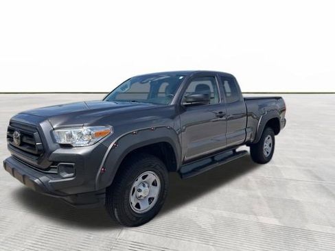 Used 2020 Toyota Tacoma SR image 2