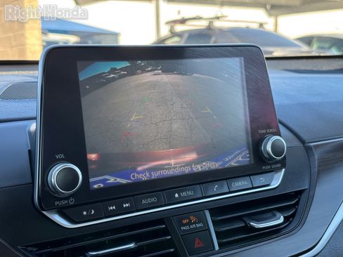 Used 2024 Nissan Altima 2.5 SV image 28