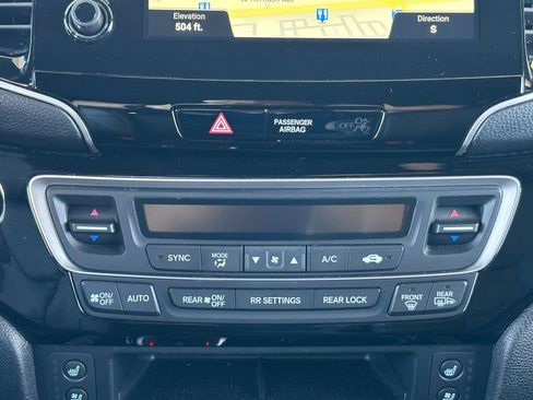 Used 2023 Honda Passport Elite image 15