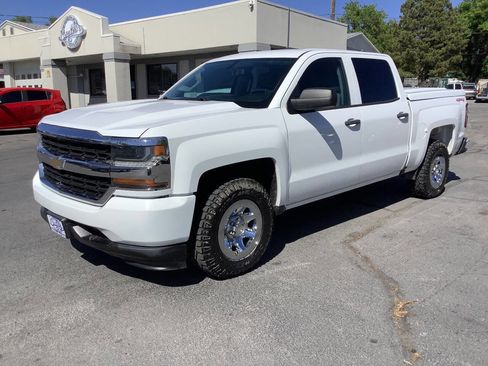 Used 2017 Chevrolet Silverado 1500 W/T w/ Special Service Package AWD/4WD image 1