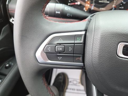 Used 2025 Jeep Compass Trailhawk image 54