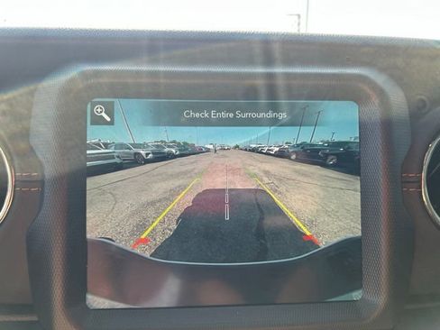 Used 2022 Jeep Gladiator Overland AWD/4WD image 21
