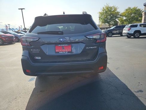 Used 2025 Subaru Outback Premium image 54