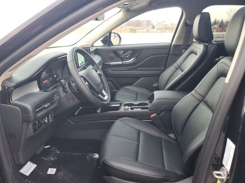 New 2026 Lincoln Corsair Premiere image 12