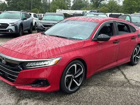Used 2021 Honda Accord Sport image 2