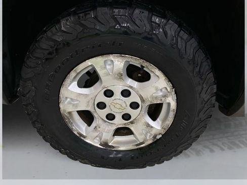 Used 2002 Chevrolet Avalanche 4x4 w/ Off-Road Suspension Pkg image 17