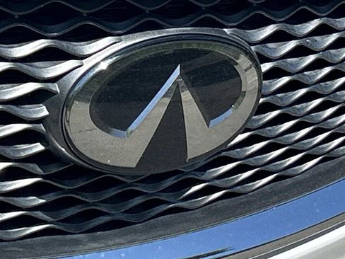 Used 2021 INFINITI QX50 Pure image 11