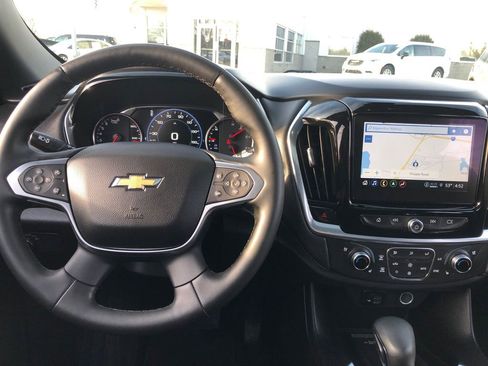 Used 2023 Chevrolet Traverse High Country AWD/4WD image 31