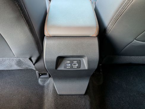 Certified 2025 Subaru Crosstrek 2.5i Limited w/ Crosstrek Mirror Package image 27