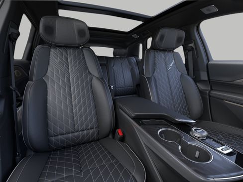 New 2026 Cadillac Lyriq V w/ LPO, Floor Liner Package AWD/4WD image 16