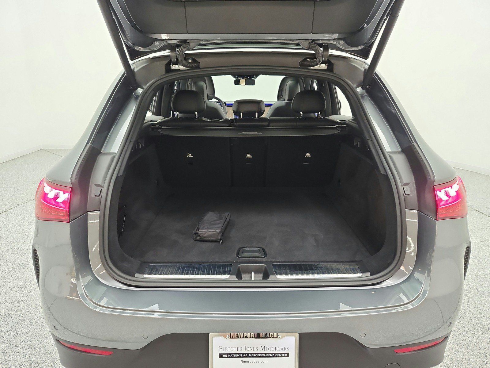 Certified 2023 Mercedes-Benz EQE 350+ SUV image 18