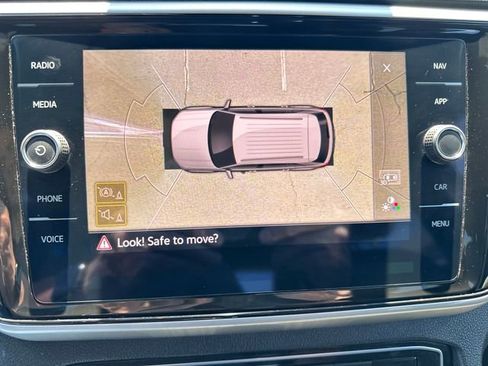 Certified 2023 Volkswagen Atlas Cross Sport SEL Premium R-Line AWD/4WD image 29