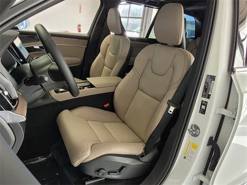 New 2026 Volvo XC90 B6 Ultra w/ Protection Package image 7
