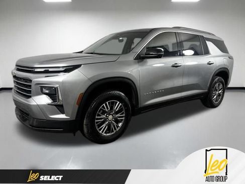 Used 2026 Chevrolet Traverse LT w/ Driver Confidence Package AWD/4WD image 25