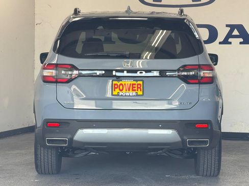 New 2026 Honda Pilot Elite image 4
