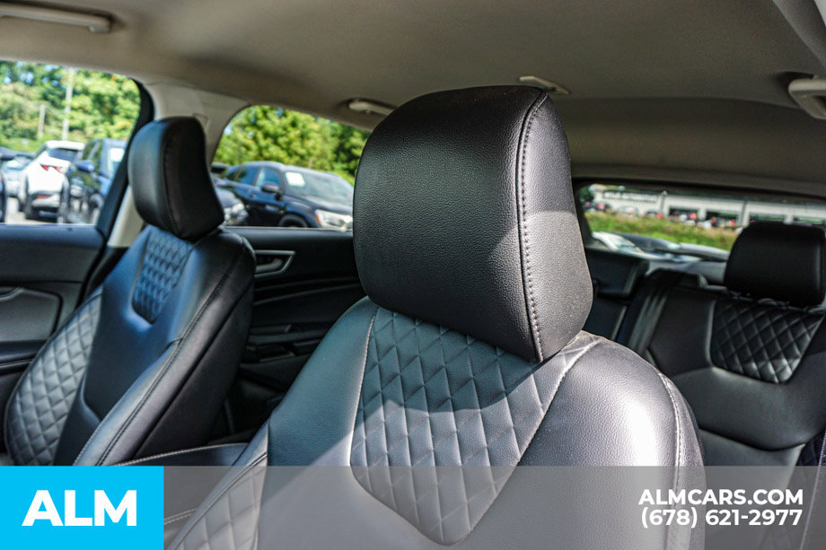 Used 2023 Ford Edge Titanium w/ Cargo Accessory Package AWD/4WD image 17