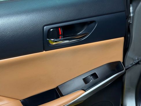 Used 2014 Lexus IS 250 image 17