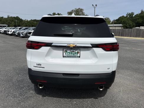 Used 2023 Chevrolet Traverse LT FWD image 4